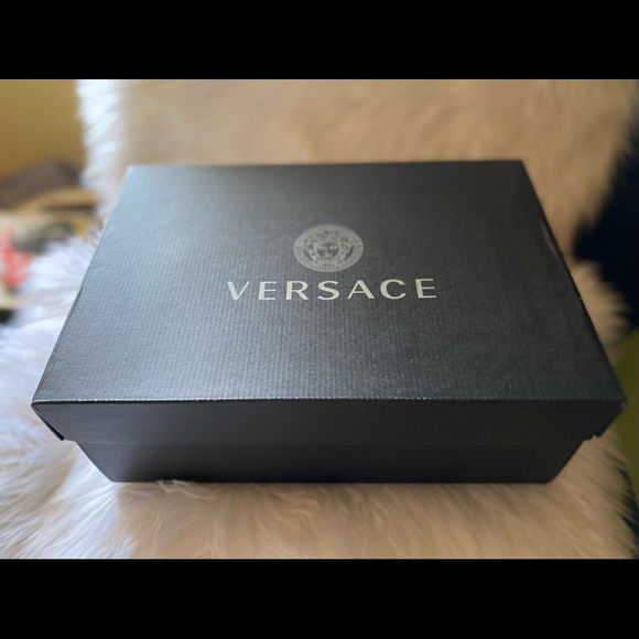 Versace Leather Logo Sneakers with Authentication Card - Picture 8 of 9